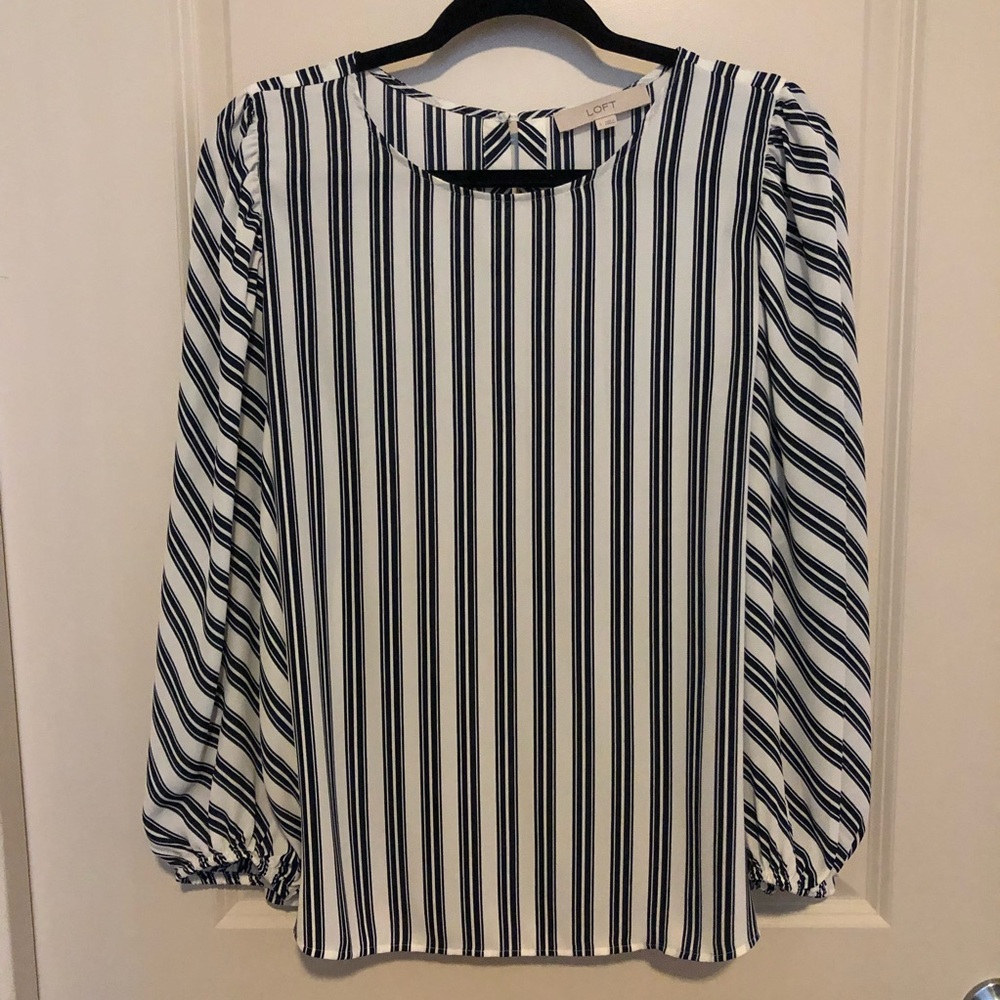 NWOT LOFT Pullover Blouse